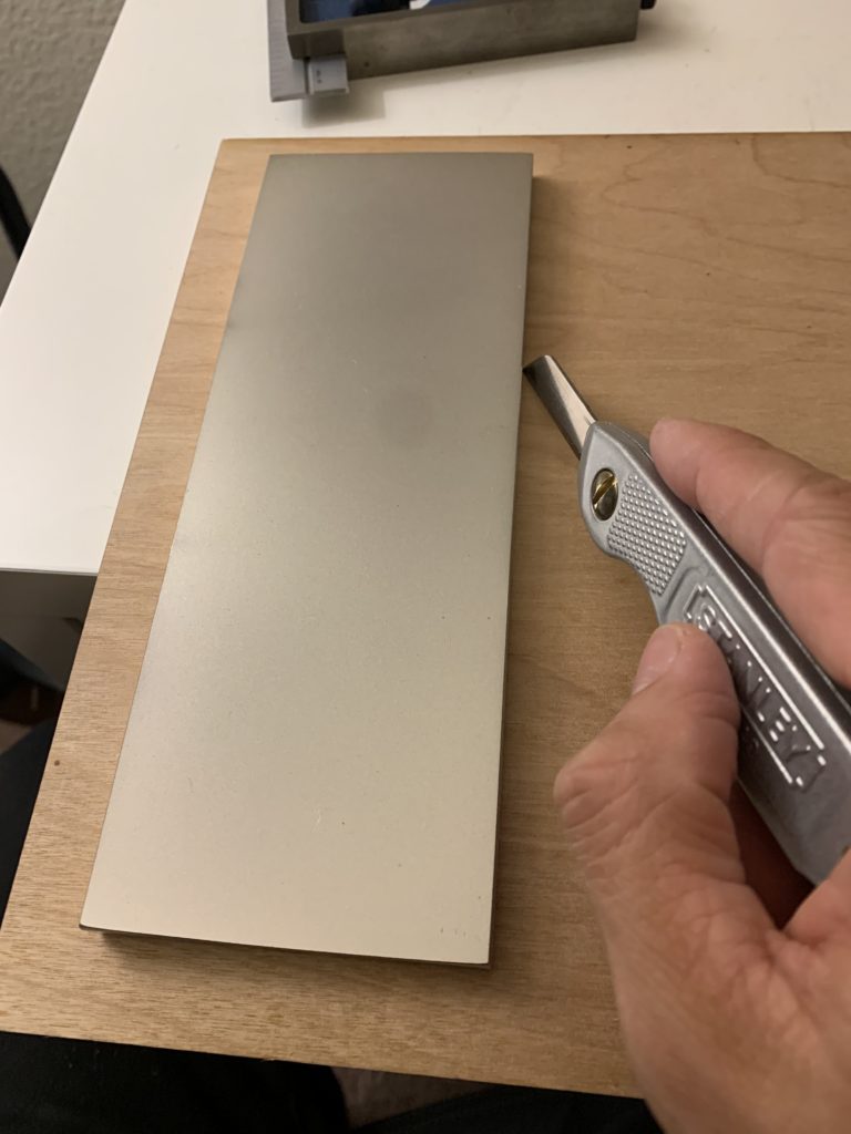 Diamond plate sharpening station knife wall